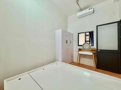 2-size new bedroom - full interior - just the right writing