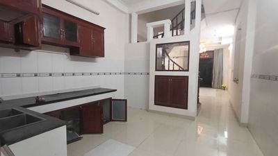 Rent the whole empty, 6 bedroom 6 toilets, air conditioning, Ds 28, 1894 6 Gò Vấp