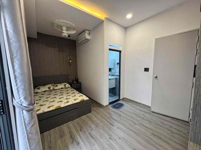 To rent a new house, complete three bedrooms. Three rooms, 90-foot bathrooms, full-time comfort.