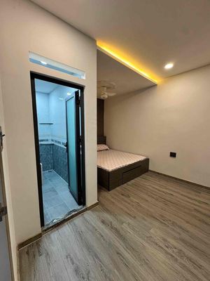 To rent a new house, complete three bedrooms. Three rooms, 90-foot bathrooms, full-time comfort.