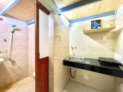 Dupex large interior, high guard standing, panned kitchen, sky window