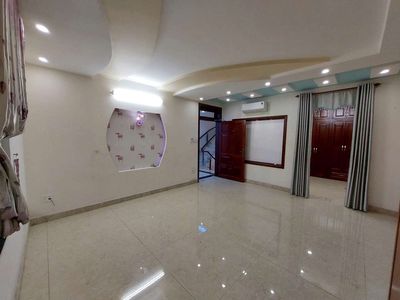 Rent a villa around a 12-foot missile area.