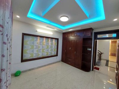 Rent a villa around a 12-foot missile area.