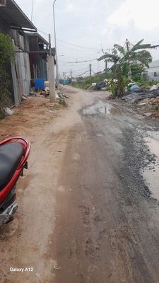 The warehouse 5 x22 meters, the truck alley 1/ Phan Văn Hớn near the 61th Gas Tree Bà Điểm m