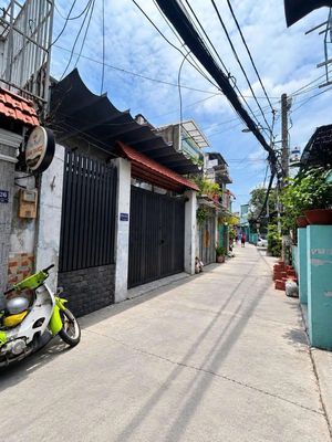 Let's rent the whole place clean, three bedrooms, three toilets, 1/ Quang Trung.710 Gò Vấp.