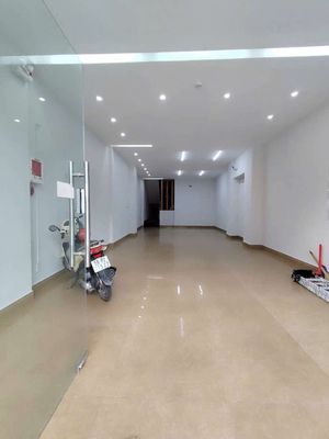 Rent a new house next to the Alonmall market area 5*20 meters