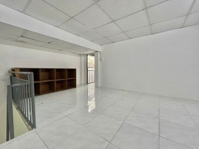 1 ground 1st floor balcony right in the center of Gò Vấp near vlu, ih