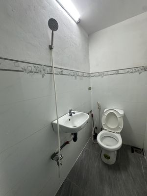 The basic interior studio, which is made up of two to three people, near the University of umt.