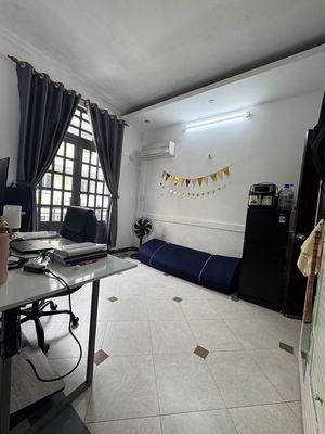 Rent room.