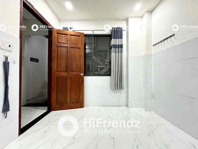 Rent the studio right in the cheap shower dress, near District 11