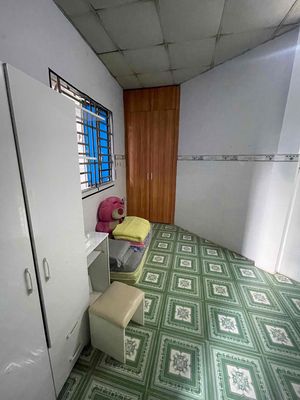 Rent room.