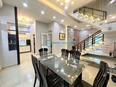 Villa looks like a fucking coma! Four bedrooms, four toilets in the compund near the Saigon River.