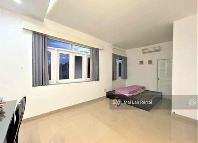 Villa looks like a fucking coma! Four bedrooms, four toilets in the compund near the Saigon River.