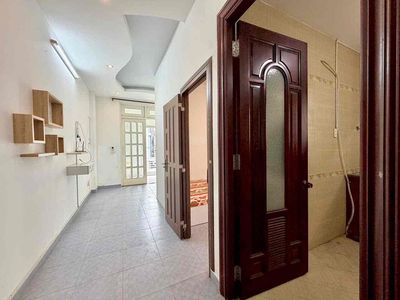 One bedroom.