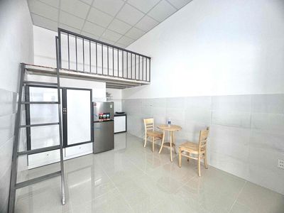 Rent Dupex Big Book Doors Next to New Shun, Mt. udg, District 4