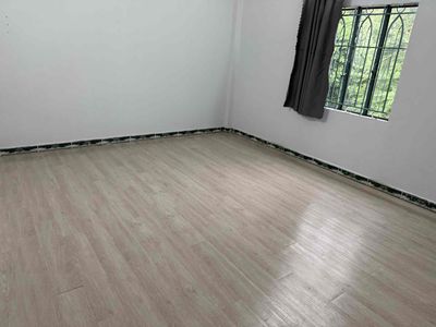 Rent room. 12 meters. At 2.6 million. It's near the commercial university.