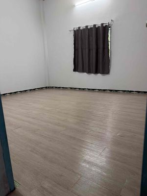 Rent room. 12 meters. At 2.6 million. It's near the commercial university.