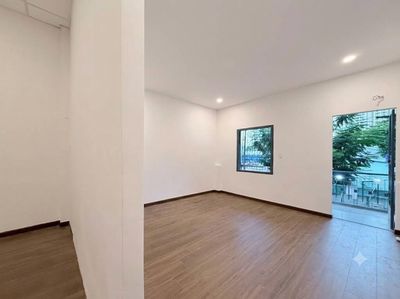 The full - house service (master) apartment near the University of Science, ueh