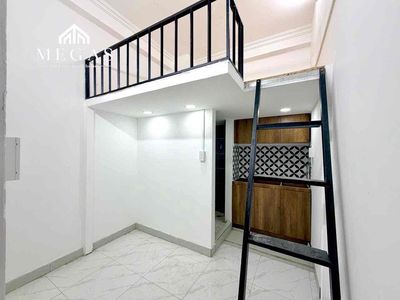 The new boarding room built a good price on the famous Lê Văn Sỹ bridge.