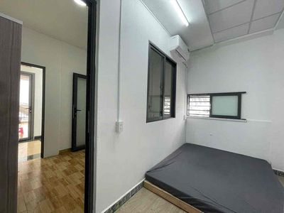 studio full sky window interior - Gần Aeon Tân Phú kitchen split