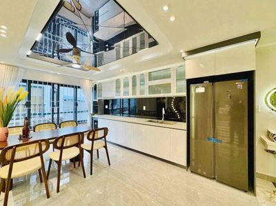 Rent 166 Nguyễn Duy Cung (0.6 x 7) suspended, 3 stories, 3 bedrooms, 4 toilets