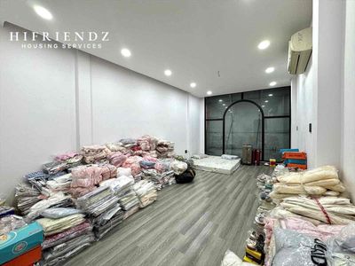 Super studio 30 square meters at the University of Medicine, District 5