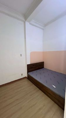 Rent two balcony bedrooms, Full Bình Thạnh near uth, umf, shoo, choo.