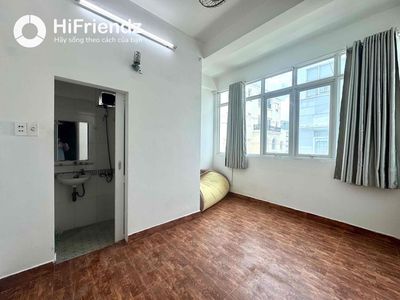 Cheap student room in the heart of District 1.