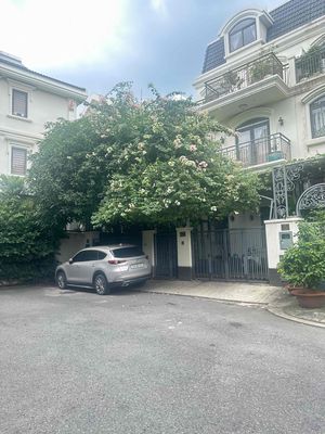 Rent a cool green gardening house, top-level furniture Krc Lakeview City