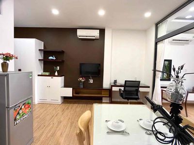 Rent the apartment one free bedroom with a balcony 35 meters wide Hoàng Sa District 3.