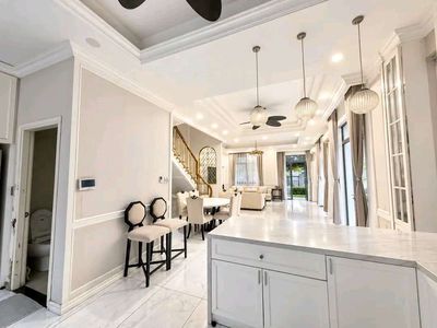 The corner of the District Garden 2 Lakeview City 4 bedroom 5 bathrooms Full Seven and 45 million