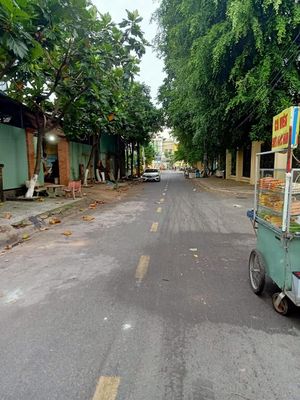 Rent the original house. Ao Sen Street 32 A.5 x 20m.3.5 8.20 million.