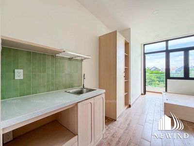 Studio's House of Seven Long Rents at District 7
