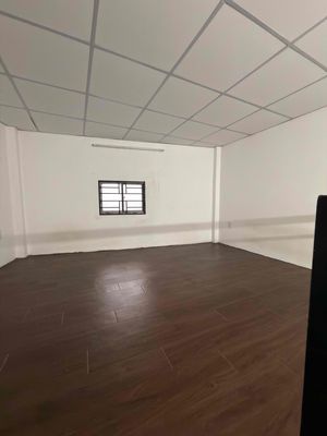 women's private rented room.