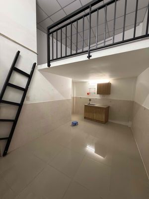 women's private rented room.