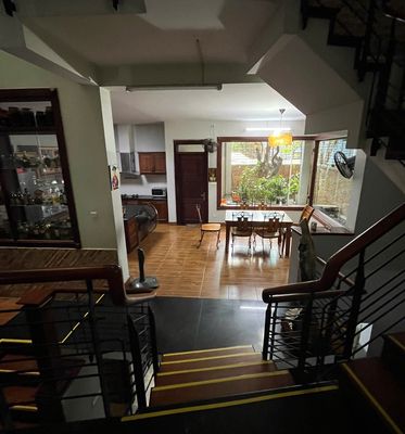 Rent the villa 180 m2 1 . 1 .2 L 3 bedroom Hoàng Diệu 2 Thủ Đức 30 million