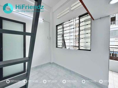 Rent a new room 100% - open sky windows close to universities