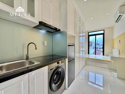 The real room is 100 percent opening mini apartments right now. Lê Đức Thọ.