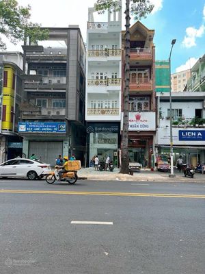 Renting cash houses 239 Ngô Gia Tự, District 10, 60 million a month.