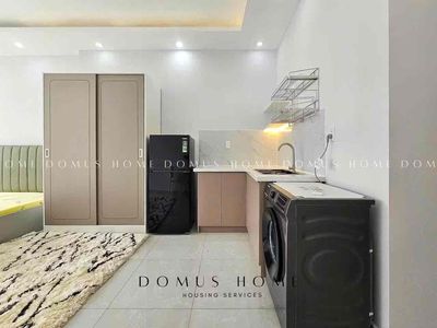 Open the motel near ngã tư phú nhuận district 3 which is convenient to travel.