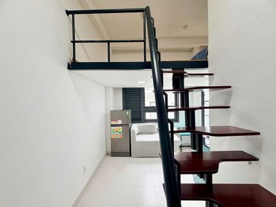 It's 30 M2 wide, right on Nam Kỳ Khởi Nghĩa.