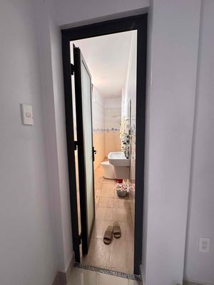 New rent room, clean, secure.