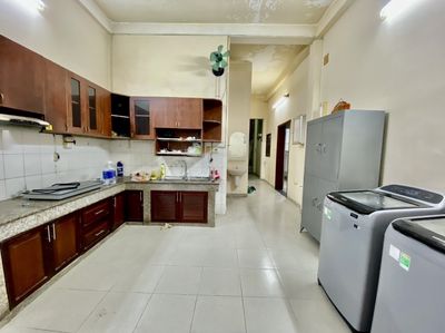 The women's dorm room. She understands Bình Thạnh full interiors. 1.5 million a. m.