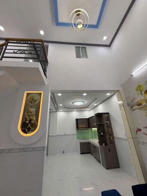 3 rooms 10 x 8 M re-creation east