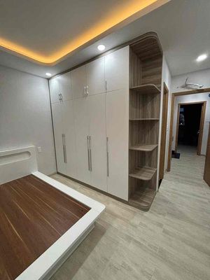 The new alleyway has interiors, four bedrooms, five toilets, right across the street.