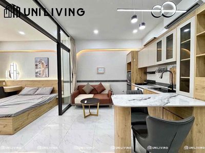 Rent a balcony kitchen room at the exact same stop of the blue line, University of hutech, uef