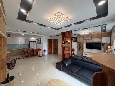 CHung resident Ruby, 2 A Nguyễn Sỹ Sách, tb: 90 meters2, 2 p sleeping, interior, new home, 9.5 million