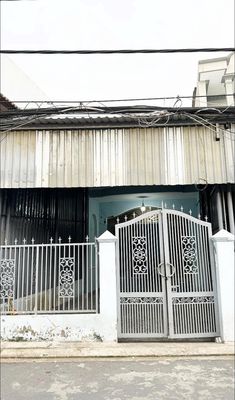 Rent the main house in Thới An Ho Chi Minh City.