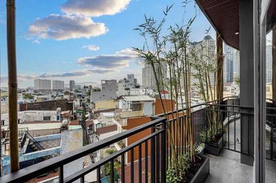 Let's rent the Full High House near the Basement of Only 9 million/5/3
