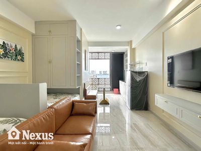 Realism -- studio apartment near kcx is on the way, South of the 7th.